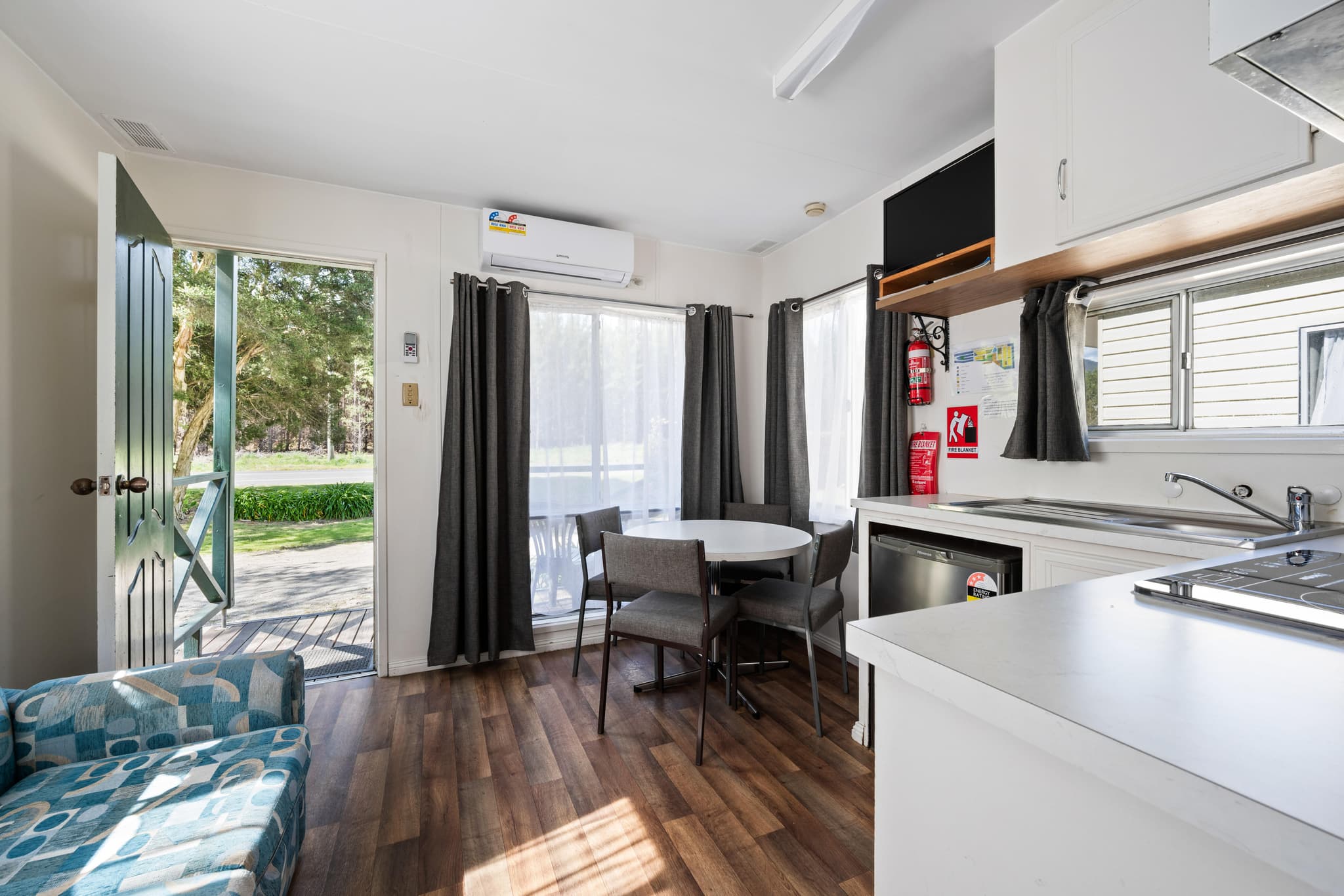 Feathertop Cabins